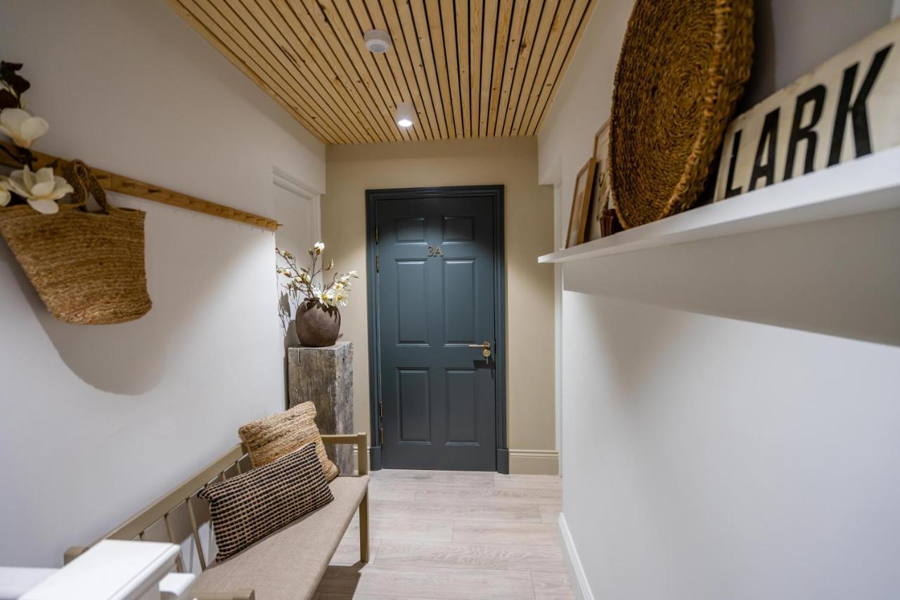 The Lark York Exterior foto